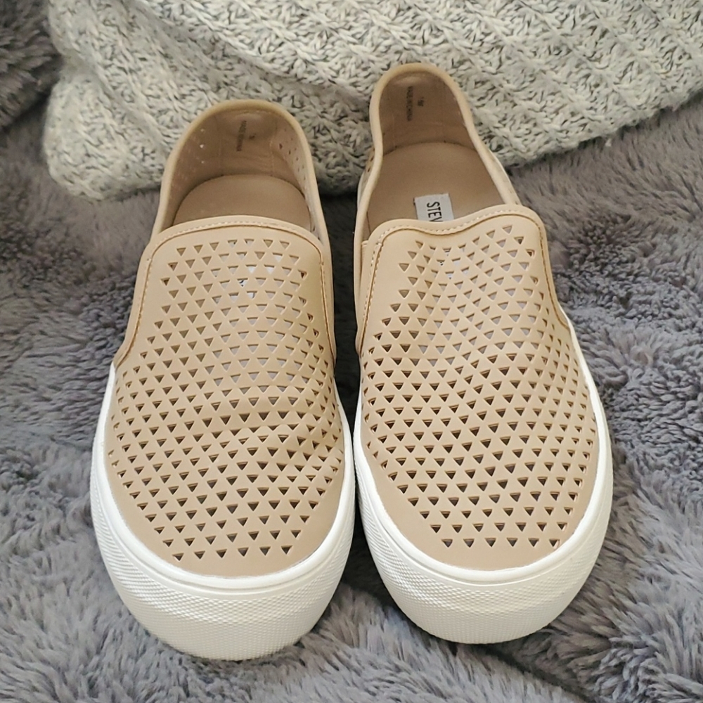 EUC Steve Madden Loafers 7.5